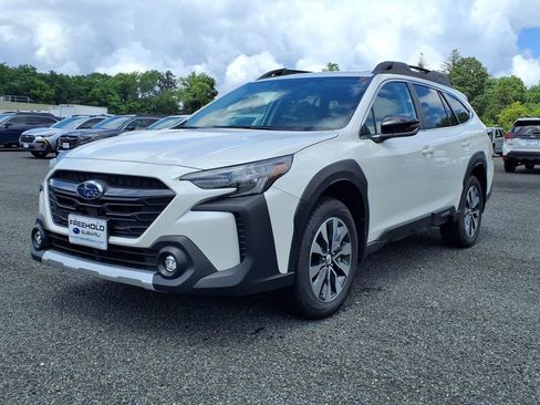 New 2025 Subaru Outback Limited image 3