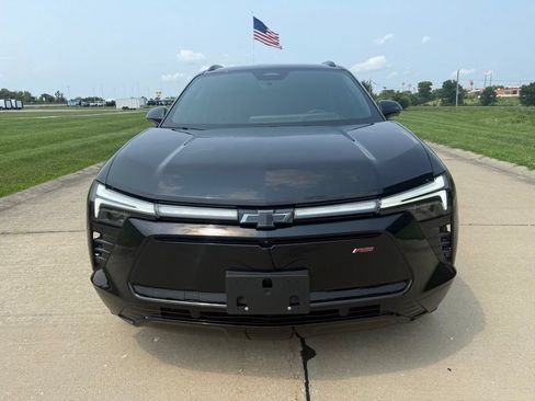 Used 2024 Chevrolet Blazer EV RS AWD/4WD image 11
