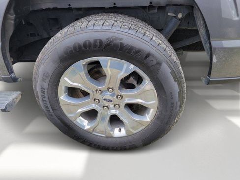 Used 2023 Ford F150 Platinum RWD image 5