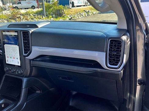 Used 2024 Ford Ranger XL w/ Trailer Tow Package image 16