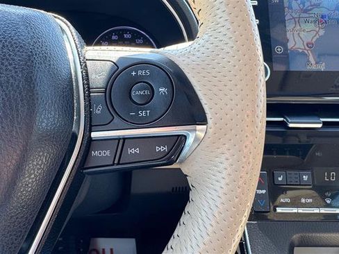 Used 2019 Toyota Avalon Limited w/ Advanced Safety Package image 36