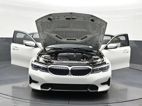 Used 2021 BMW 330i Sedan w/ Convenience Package RWD image 37