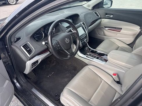 Used 2016 Acura TLX image 10