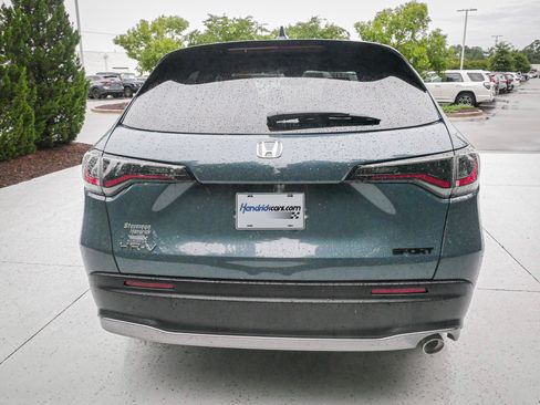 Used 2023 Honda HR-V Sport image 10