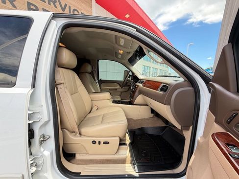 Used 2011 Chevrolet Silverado 2500 LTZ w/ LTZ Plus Package AWD/4WD image 40