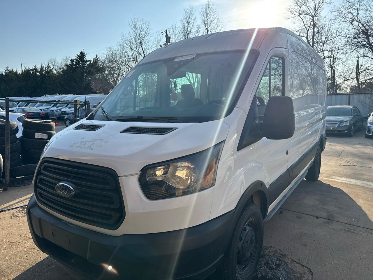Used 2019 Ford Transit 250 148 Medium Roof RWD image 30