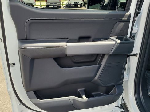 New 2025 Ford F150 XLT w/ Equipment Group 302A MID image 8