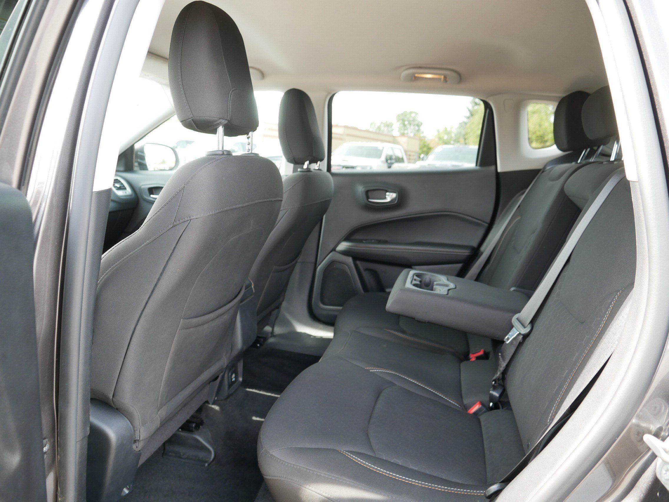 Used 2018 Jeep Compass Sport w/ Cold Weather Group AWD/4WD image 36
