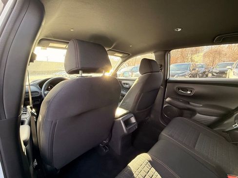 Used 2023 Honda HR-V Sport image 16