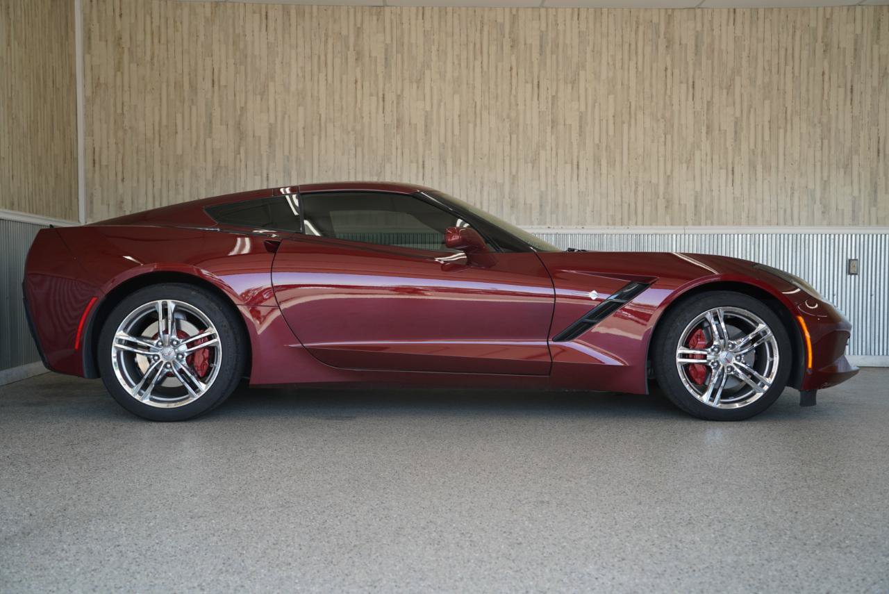 Used 2017 Chevrolet Corvette Stingray Coupe w/ 2LT Preferred Equipment Group RWD image 6