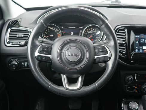 Used 2018 Jeep Compass Latitude w/ Popular Equipment Group AWD/4WD image 12