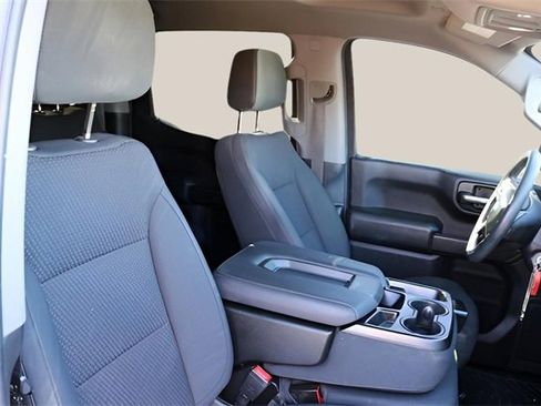 Used 2021 Chevrolet Silverado 1500 Custom image 18