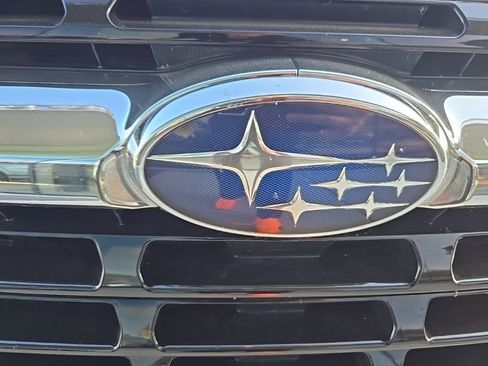 Used 2024 Subaru Ascent Premium w/ Convenience Package image 8