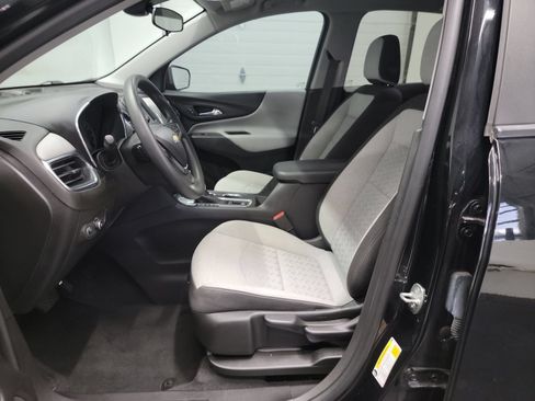 Used 2024 Chevrolet Equinox LS FWD image 12