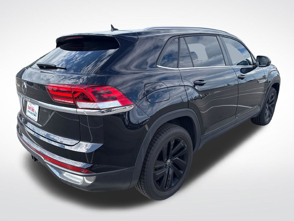 Used 2022 Volkswagen Atlas Cross Sport SE FWD image 5