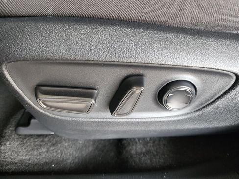 Used 2023 Toyota RAV4 XLE image 21