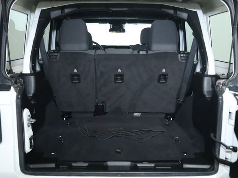 Used 2024 Jeep Wrangler Sport S image 30