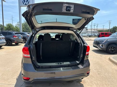 Used 2019 Dodge Journey SE w/ Premium Group FWD image 15