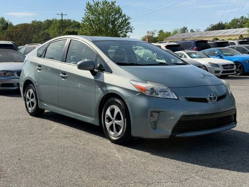 Used 2014 Toyota Prius Two image 7