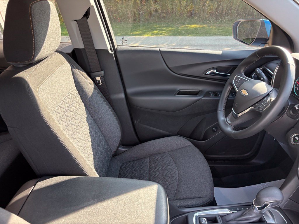 Used 2024 Chevrolet Equinox LT FWD image 29