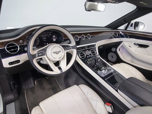 Used 2020 Bentley Continental GT V8 First Edition image 5