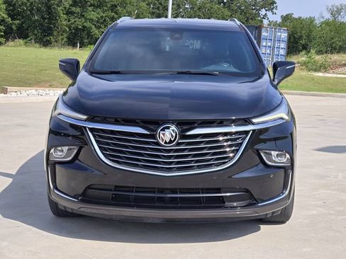 Used 2023 Buick Enclave Essence FWD image 3