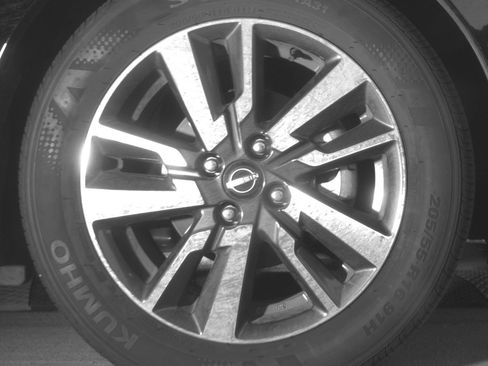 Used 2025 Nissan Versa SV image 13