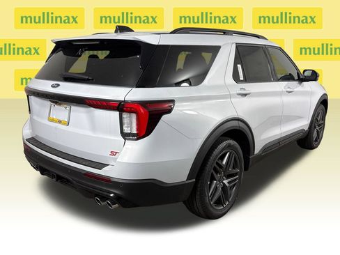 New 2026 Ford Explorer ST RWD image 4