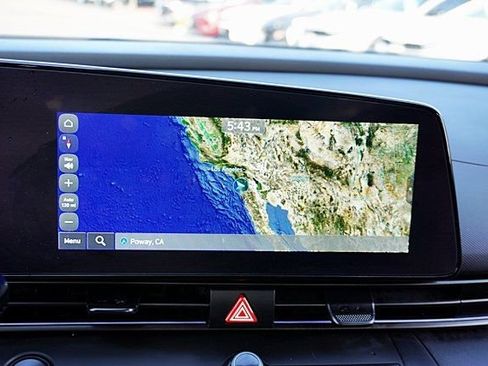 Used 2025 Hyundai Elantra SEL FWD image 25