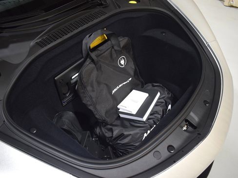 New 2025 McLaren Artura Spider image 33