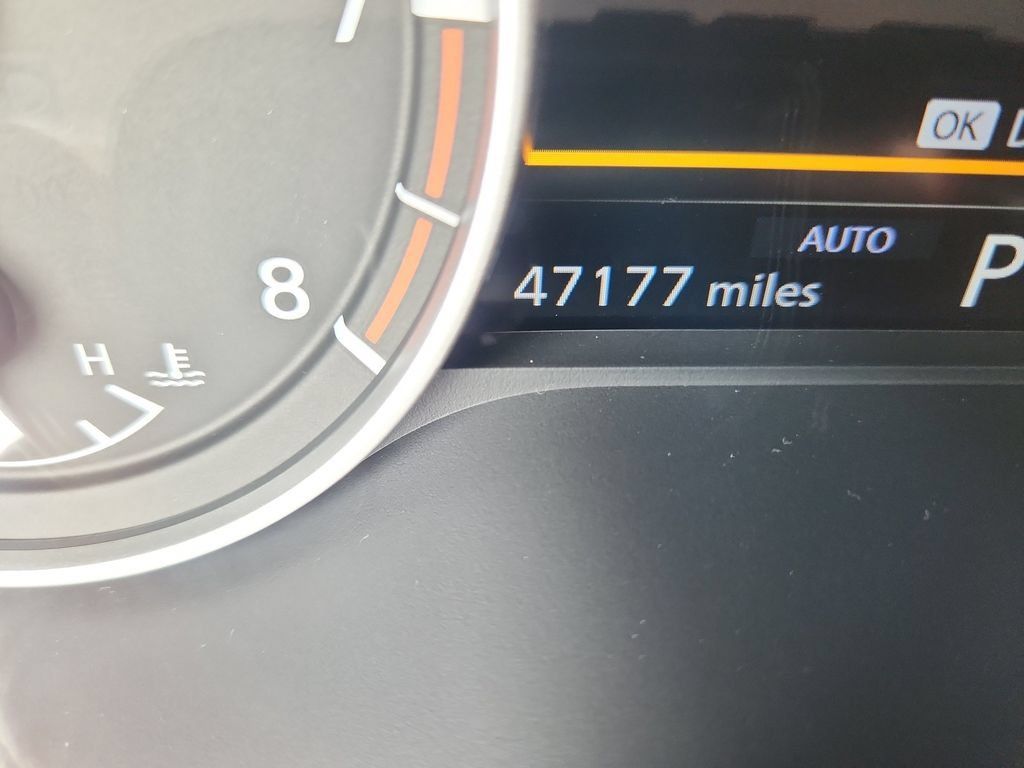 Used 2025 Nissan Rogue SV AWD/4WD image 22