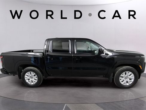 Used 2024 Nissan Frontier SV w/ SV Convenience Package image 10