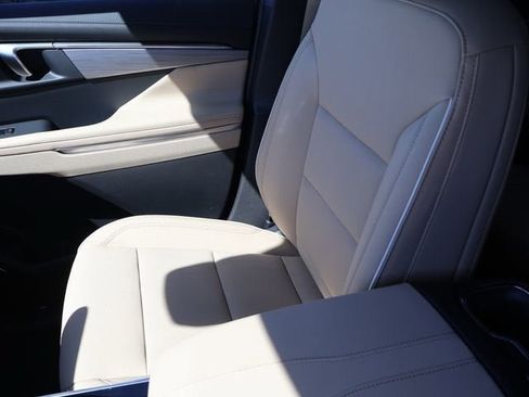 New 2026 Buick Enclave Preferred w/ Power Package AWD/4WD image 27