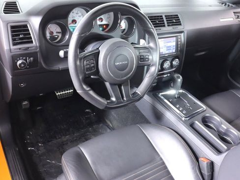 Used 2014 Dodge Challenger R/T w/ Premium Sound Group image 9