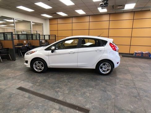 Certified 2019 Ford Fiesta SE image 4