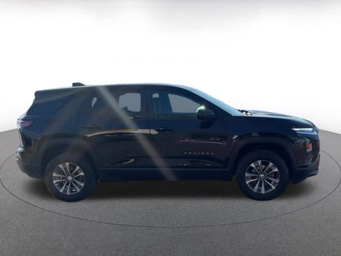 Used 2025 Chevrolet Equinox LT FWD image 16