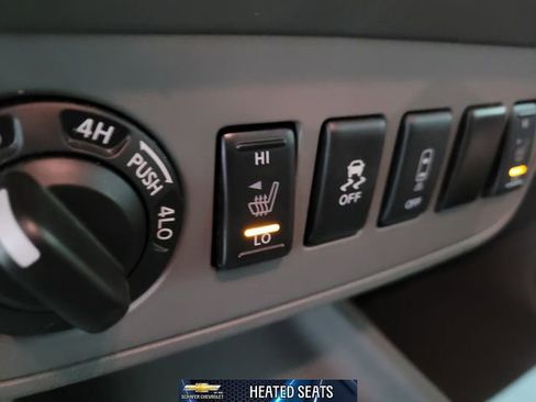 Used 2019 Nissan Frontier SV image 5