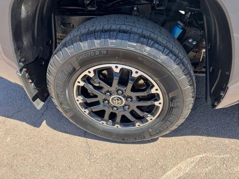 Used 2022 Toyota Tundra SR5 AWD/4WD image 28