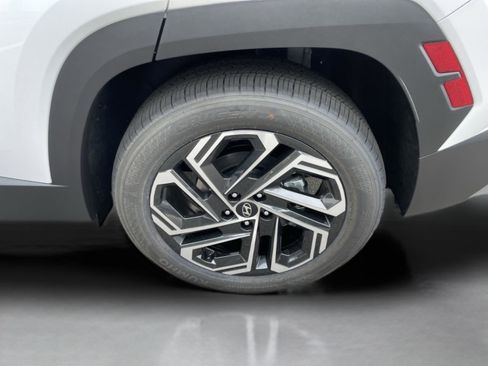 New 2026 Hyundai Tucson Limited image 25