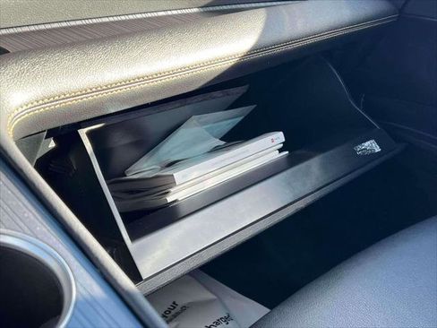 Certified 2024 Toyota Sienna XLE Woodland Edition image 32