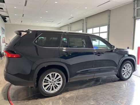 New 2026 Toyota Grand Highlander AWD image 9