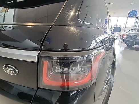 Used 2019 Land Rover Range Rover Sport HSE image 11
