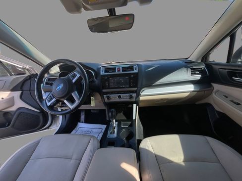 Used 2017 Subaru Legacy 2.5i Premium AWD/4WD image 9