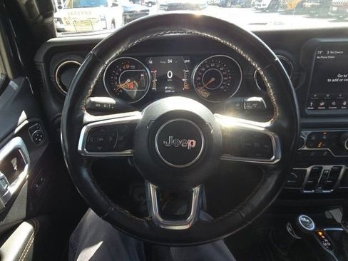 Used 2021 Jeep Gladiator Overland image 16