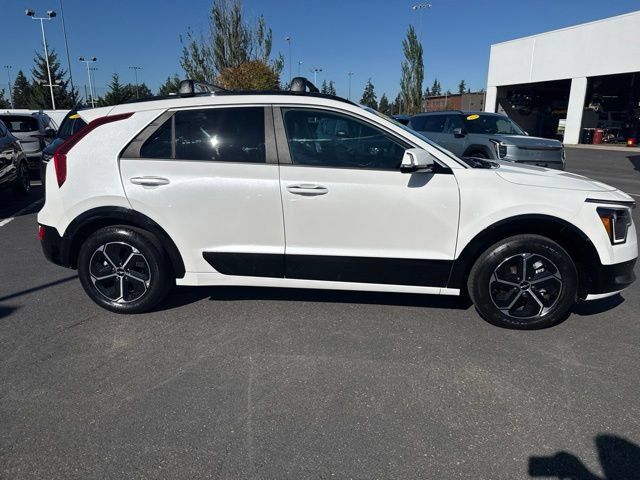 Certified 2024 Kia Niro FWD image 4
