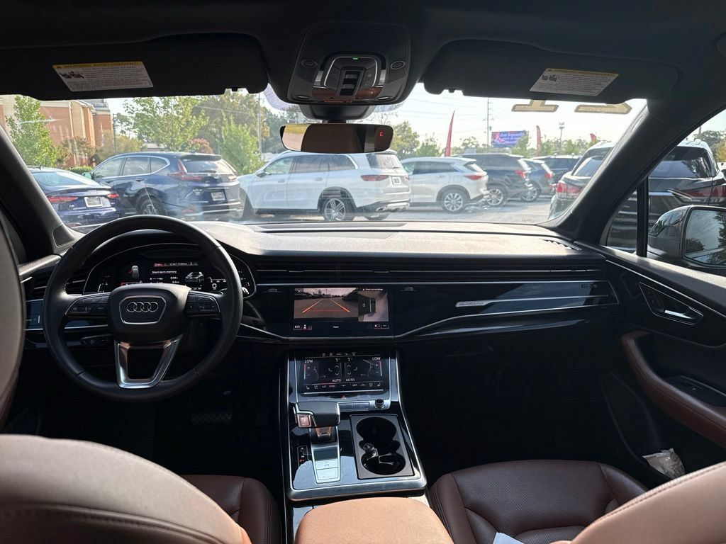 Used 2021 Audi Q7 3.0T Prestige w/ Prestige Package AWD/4WD image 22