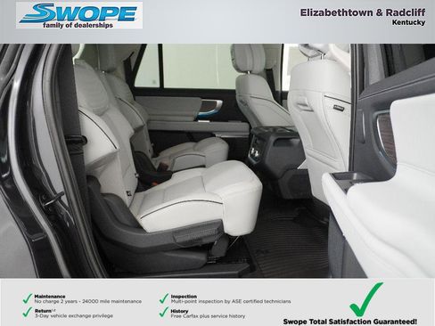 New 2026 Ford Expedition Max Platinum image 10