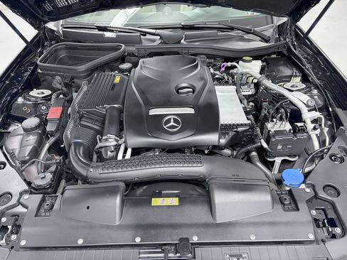 Used 2017 Mercedes-Benz SLC 300 image 12
