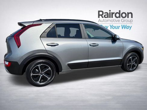 Certified 2024 Kia Niro LX FWD image 7