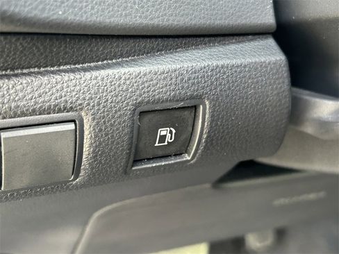 Used 2024 Toyota Corolla SE image 24